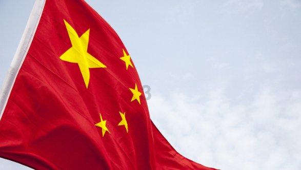 向女生要位置，女生说“我在上班你有来不了怎么回复？游戏画面
